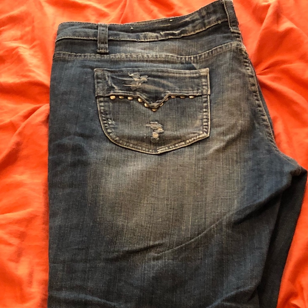 Vigoss Distressed Capri Jeans size 15